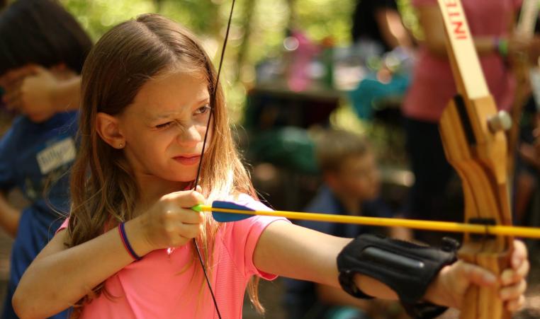 archery girl